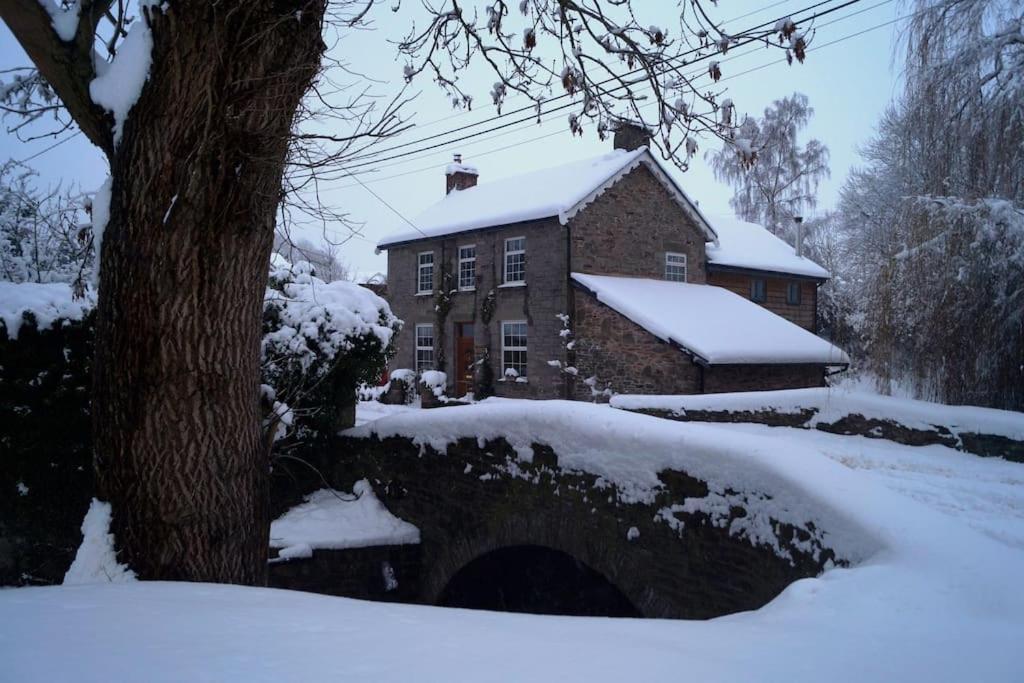 Luxury Cottage Near Hay-On-Wye Llanigon Exterior foto