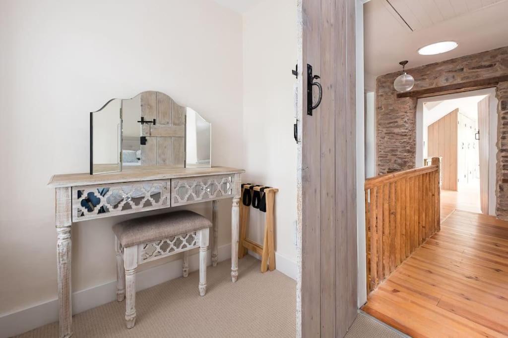 Luxury Cottage Near Hay-On-Wye Llanigon Exterior foto